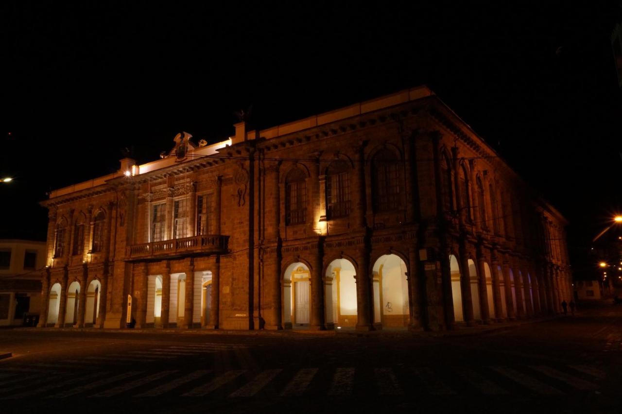 Hotel La Posada Del Viajero Latacunga Exterior foto